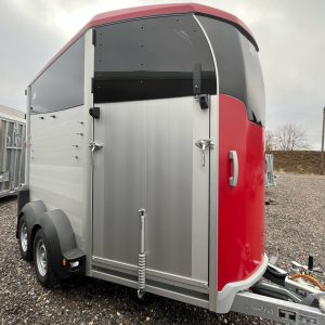 Ifor Williams HBX506 Horse Trailer Red