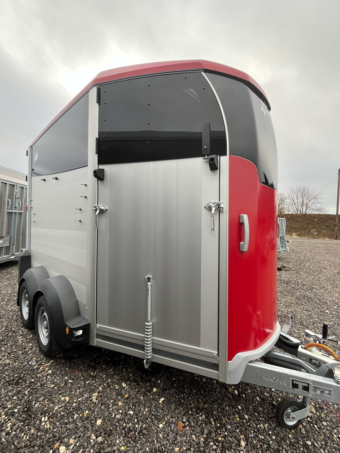 Ifor Williams HBX506 Horse Trailer Red