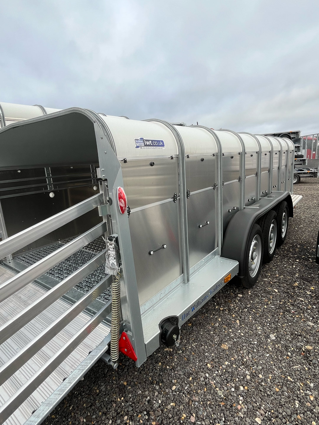 Ifor Williams TA510G3 16'x4’ Livestock Trailer