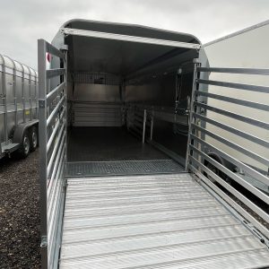 Ifor Williams TA510G3 16'x6’ Livestock Trailer