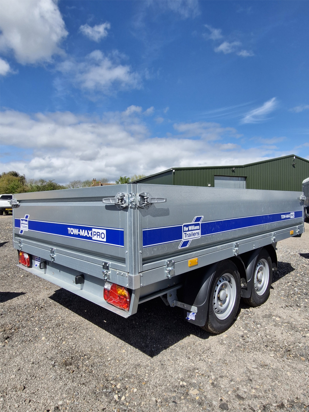 Ifor Williams TM272-2817 Tow-Max Pro flatbed trailer close up view