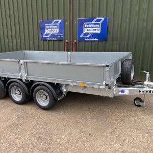 Ifor Williams LM126 Tri Axle Flatbed Trailer