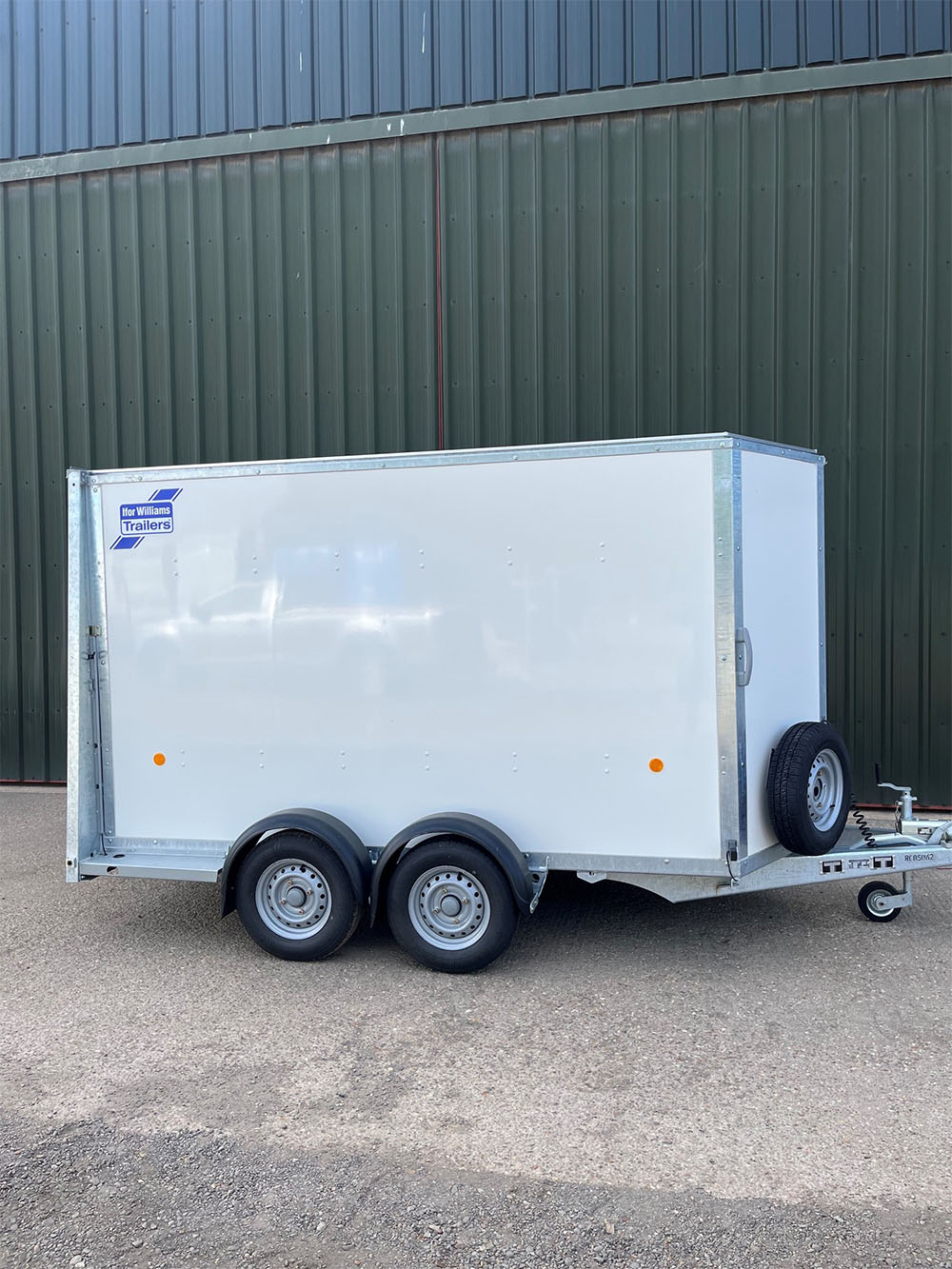 Ifor Williams BV105 Box Van