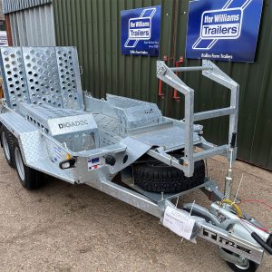 Ifor Williams GH94BT with Digadoc Plant Trailer