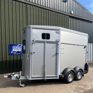 Ifor Williams HB511 Horse Trailer